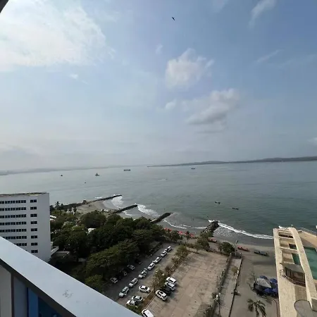 Cerca A Bocagrande Apartamento *
